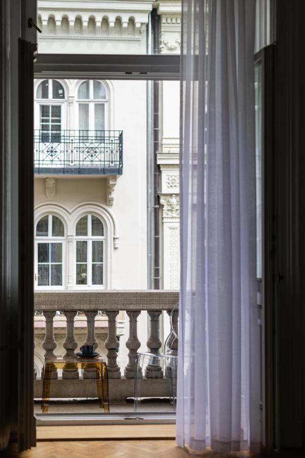 City Center Apartment With Balcony 부다페스트 외부 사진